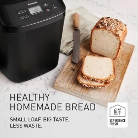 Panasonic SD-PN100KXE Mini Machine à Pain Automatique, 4 Programmes Sans Gluten, Design Compact, 18 Programmes Automatiques, 