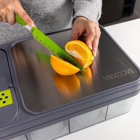 Hachoir à légumes multifonction avec récipient, râpes et accessoires, gris et vert