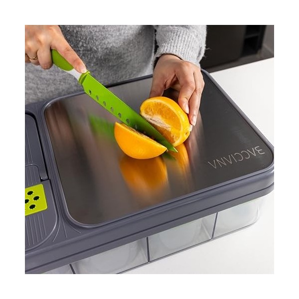 Hachoir à légumes multifonction avec récipient, râpes et accessoires, gris et vert