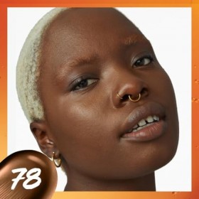 Maybelline New York - Fond de Teint Fluide - Glow & Soin de la Peau - À la Vitamine C - Longue Tenue 24H - Formule Vegan - Su