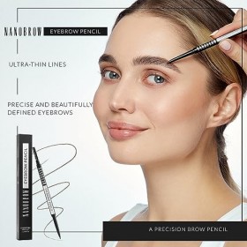Crayon à Sourcils Nanobrow Eyebrow Pencil - Des sourcils parfaitement accentués, comblés et définis Light Brown 