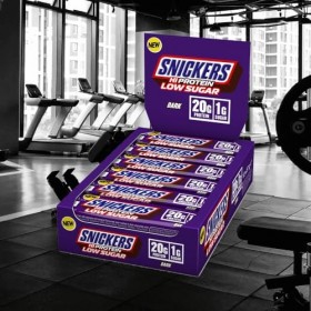 Snickers – Barre Low Sugar Haute Protéine 12x57g – 20g de protéines par barre – Parfait après l’entraînement ou comme en-ca