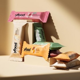 yfood barres, pack decouverte 8 repas, 5 variétés – En-cas complet et sain à emporter, contenant 14 g de protéines, 26 vita