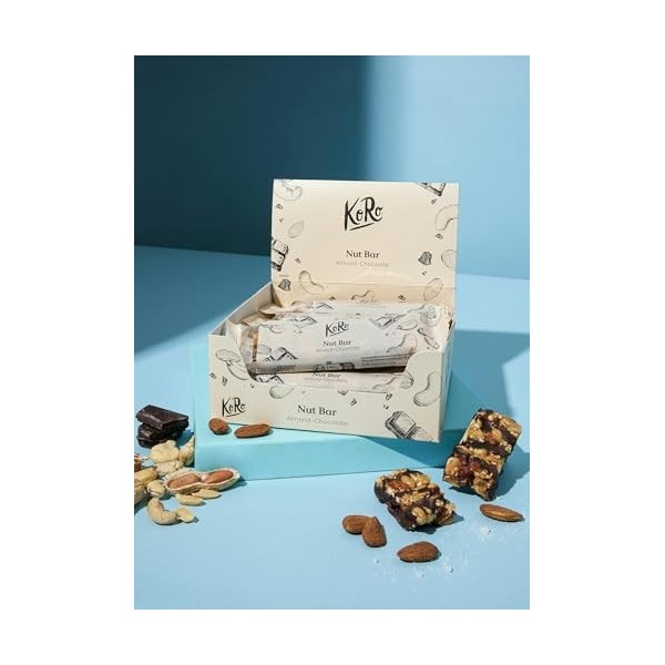 KoRo - Barre amande chocolat et pincée de sel bio 12 x 45 g - Combinaison de sucré et salé - Barre de noix affinée au chocola