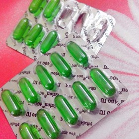 Evion evion Lot de 50 capsules de vitamine E pour le visage, les cheveux, les boutons, la peau éclatante, les cernes, le blan