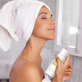 Lait Éclaircissant | Lotion Éclaircissant Visage 100ml - Soin Hydratant Gel pour Peau Sensible Sèche Cou Post-Sport Maquillag