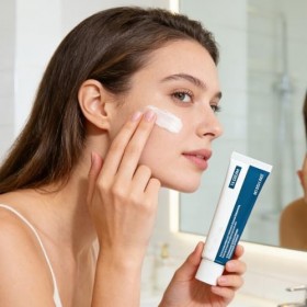 Lait éclaircissant pour la peau - Contre les taches sombres sur le visage - Lotion hydratante et éclaircissante - Pour les pe