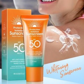 HAUTE PROTECTION À LARGE SPECTRE: Cette crème solaire offre une protection SPF 50+ et PA+++ pour aider à protéger la peau des
