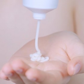 Crème Nettoyante Moussante Probiotiques & Yaourt Grec Crème Jour et Nuit