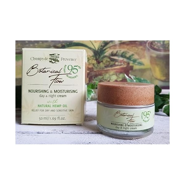Botanical Care Crème hydratante nourrissante jour et nuit avec 95 % dingrédients naturels