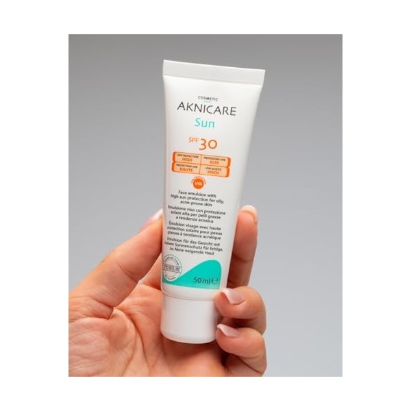 Synchroline - Aknicare Sun Spf30 Crème Visage 50 Ml Peau Mixte et Grasse à Tendance Acnéique avec Acide Hyaluronique Gt-Pepti