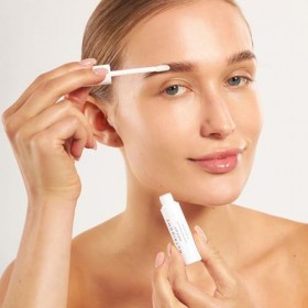 Nutridome Sérum à sourcils fortifiant 4 ml – Épaisse les cheveux, favorise la croissance avec du thé vert, du collagène, de l