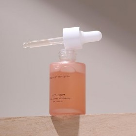 Sérum hydratant pour le visage à leau de rose et à la niacinamide pour un soin raffermissant, apaisant et éclaircissant, sér ...