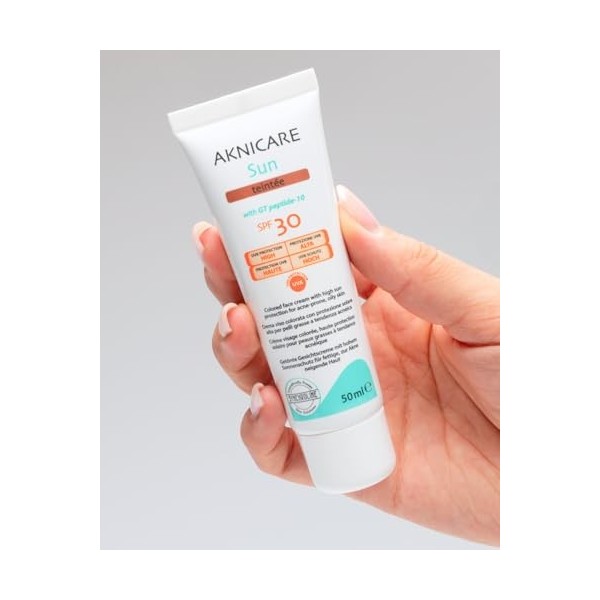 Synchroline - Aknicare Sun Teintée Spf30 Crème Visage Colorée 50 Ml Anti-Imperfections Peau Mixte et Grasse Avec Acide Hyalur