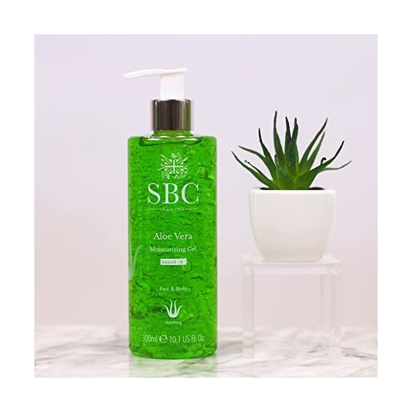 SBC Skincare - Gel hydratant pour le visage et le corps à laloe vera - 300 ml - Aide à apaiser, protéger et régénérer la pea