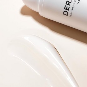 DERMINA Creme Visage - Sérum Booster - Anti-taches Éclaircissant - Soin Visage Éclat Peaux Sensibles - Vitamine C Stable - Ni