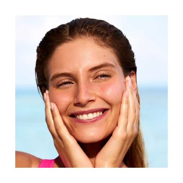 Crème éclat antioxydante Coco & Eve Contient de la niacinamide, de lacide hyaluronique et du céramide pour nourrir, protéger