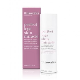 This Works Perfect Legs Skin Miracle, 150 ml – Sérum teinté enrichi en multivitamines pour un éclat naturel pour tous les ton...
