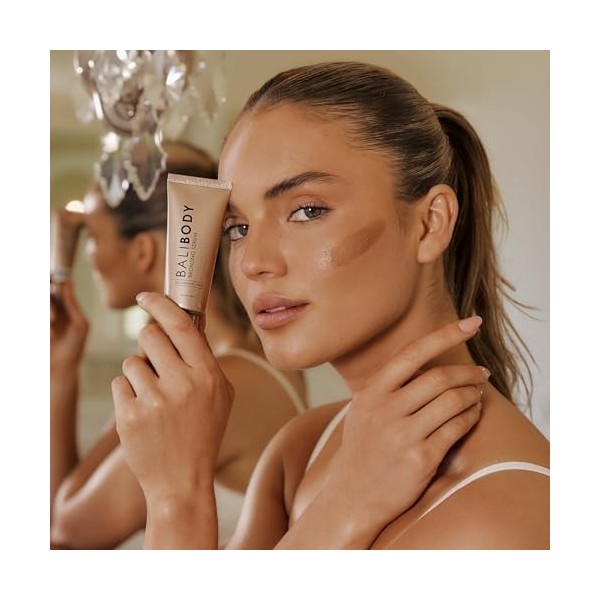 Bali Body Sérum bronzant | Teinte bronze chaude pour le visage, usage quotidien léger | Infusé avec des ingrédients anti-âge 