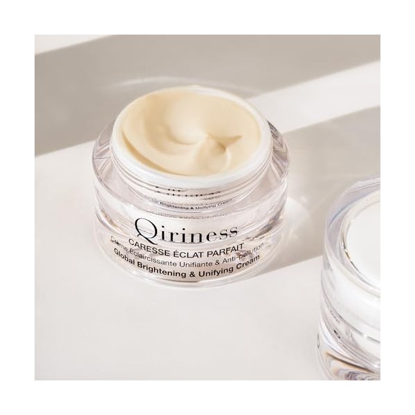 Qiriness - Crème Caresse Éclat Parfait Hydratante Niacinamide Fleur Papillon - Pour le Visage et le Cou - Protection Globale 