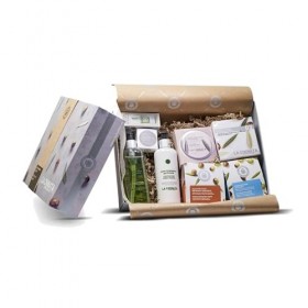 La Chinata Coffret de soins visage Tonique 250ml + Lait démaquillant 250ml + Masque hydratant 5x8ml + Masque purifiant 5x8ml