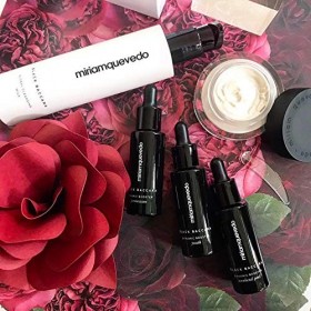 Skin BLACK BACCARA DYNAMIC WEEKEND PEEL BOOSTER 30ml Fabriqué en Espagne