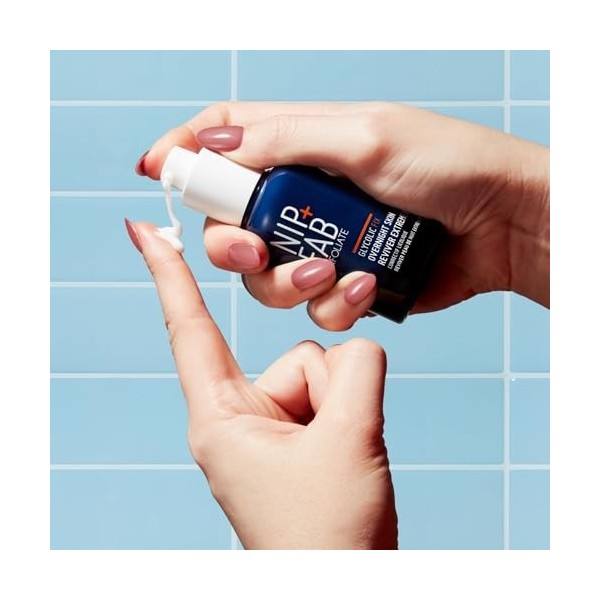 Nip+Fab Glycolic Fix Overnight Skin Reviver Extreme 8%, 45 ml, Exfoliant pour le Visage à lAcide Lactique et Formule Spécial