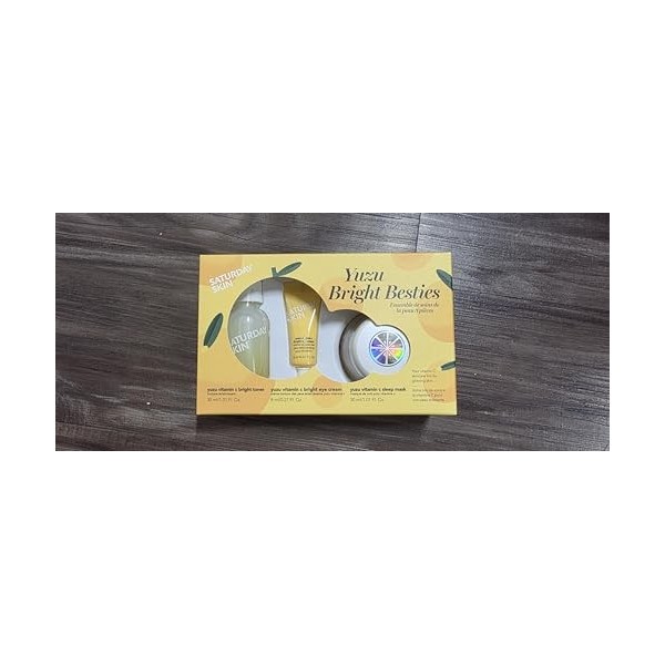Saturday Skin Ensemble de soins de la peau 3 pièces – Masque de sommeil Yuzu à la vitamine C, toner brillant et crème pour le