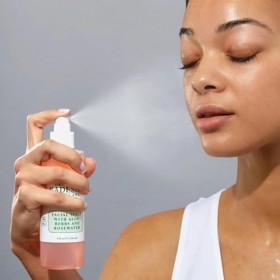 Mario Badescu Facial Spray with Rosewater & Facial Spray with Green Tea Duo