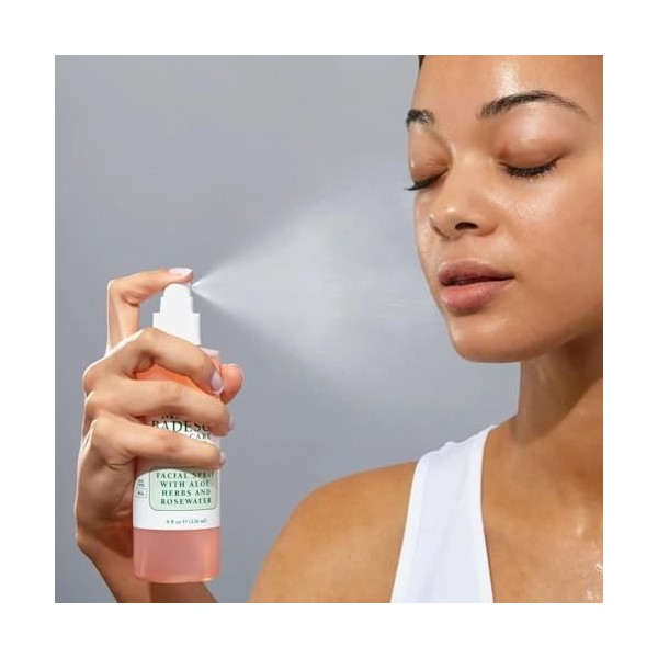 Mario Badescu Facial Spray with Rosewater & Facial Spray with Green Tea Duo