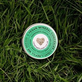 Love the Planet Vegan Mineral Concealer Shade Light in Refillable Tin