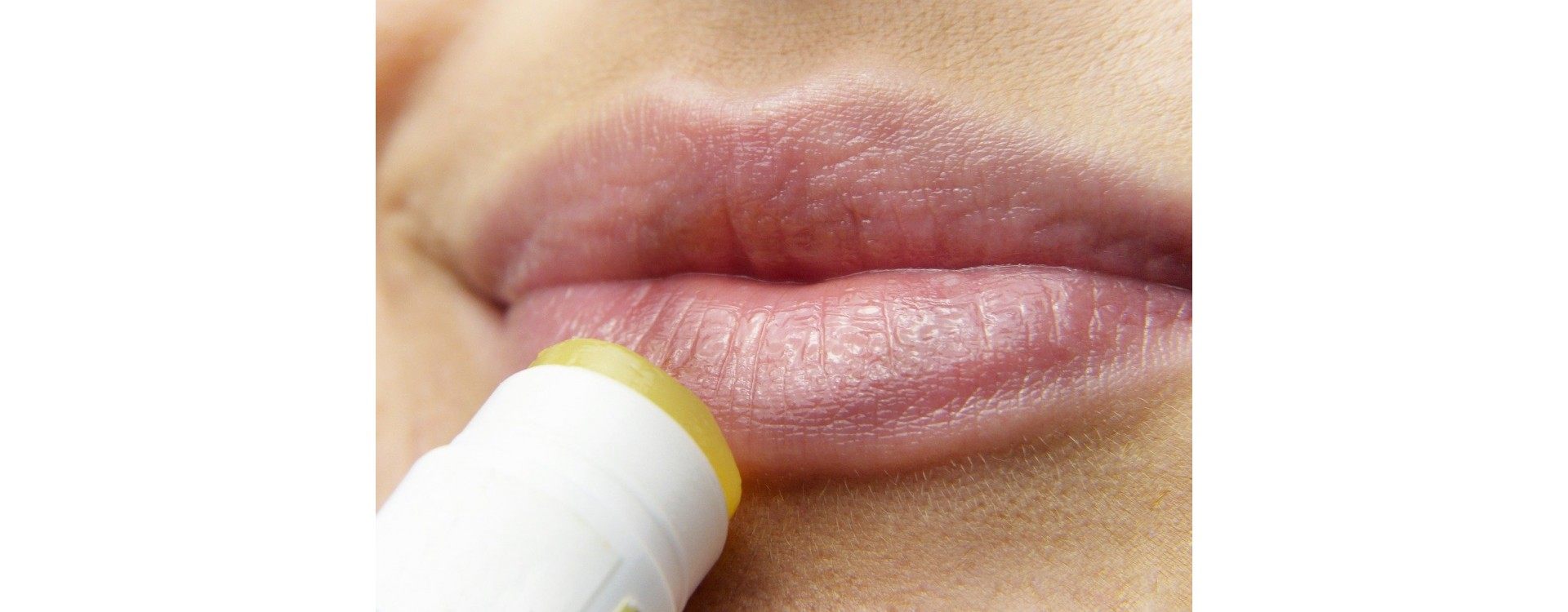 Welcher Lippenstift wird verwendet, wenn die Lippen trocken sind ?