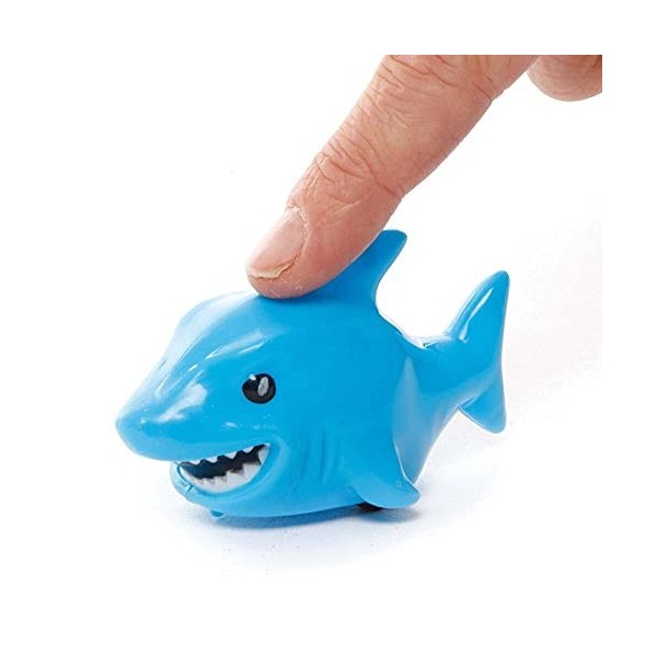 Baker Ross FE347 Requin de course à remonter - Paquet de 4, voitures à remonter, jouets pour enfants, remplisseurs de sacs de