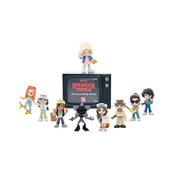 Famosa - Capsules magiques Stranger Things, avec 1 personnage de scène différent de la série, poupées et accessoires, livrais