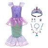 VIROYA Filles Petite Sirène Ariel Princesse Robe avec Couronne Collier Boucles doreilles Bracelet Bagues Accessoires Ensembl