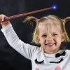 SAHROO 24 Pièces éclairer Les Baguettes Magiques de LAssistant Son éclairant Jouet pour Enfants Filles Garçons Fête Cosplay 