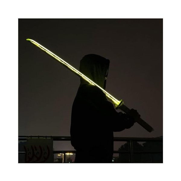 104 Cm Demon Slayer Sabre Laser LED Avec Knife Holder, Katana Halloween Soirée À Thème Decoration Deguisement Cosplay Accesso