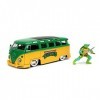 Jada Toys- Set Figura Leonardo + Furgoneta VW 1962 Tortugas Ninja Turtles TMNT Camionnette échelle 1:24 avec Figurine, 25328
