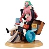 REOZIGN Spy x Family Anya Forger Anime Action Figurine, 16cm / 6.3inch Anya Personnage Figurine PVC Statue Collections Décora