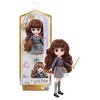 Harry Potter - Wizarding World - POUPÉE 20 CM HERMIONE GRANGER - Poupée figurine Articulée 20 cm Avec Baguette Magique et Uni