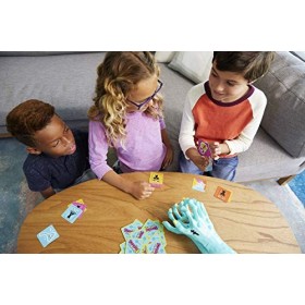 Mattel Games Zombie Gotcha, jeu de société et de cartes avec main de zombie, pour enfants de 5 ans et plus, GFG17