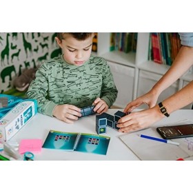 SmartGames - Constellation - Jeu de Réflexion - 80 Défis de Niveau Facile à Très Difficile - Trouve Les Couleurs des Etoiles 