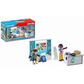 Playmobil City Life 71330 Classe avec réalité augmentée, avec Un projecteur, Deux Personnages, des Accessoires et des Casques