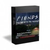 Fiends – The One With The Murder – Jeu de dîner mystère inspiré de la série TV Friends – Kit complet avec vidéos et instructi