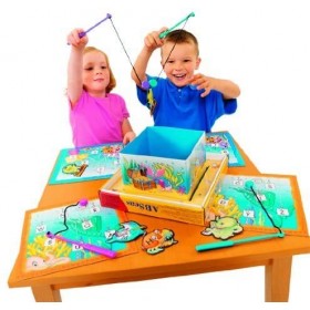 A B SEAS? Alphabet Fishing Game by Discovery Toys