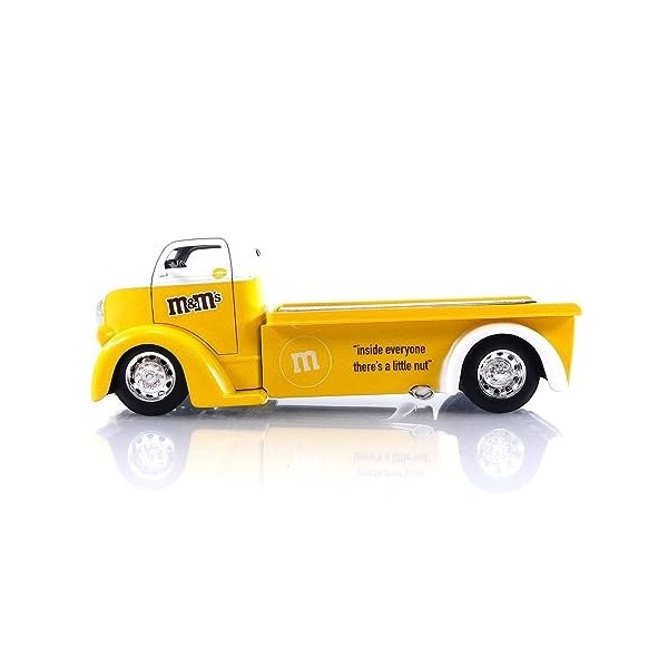 Jada Toys - for COE Flatbed Truck with M&Ms Yellow Figure - 1947-1/24