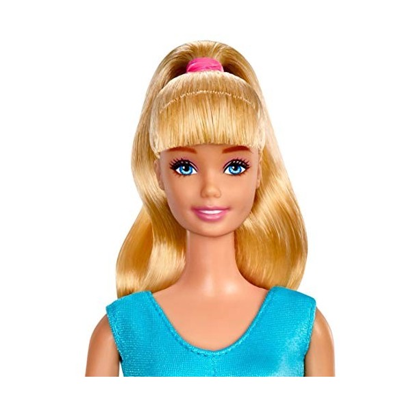 Disney Pixar Toy Story 4, Poupée Barbie Blonde de 29 cm en Tenue de Gym avec Jambières, Jouet pour Enfant, GFL78