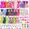 42pcs Vêtements et Accessoires pour Poupées, 15 Jupes avec Bretelles 10 Chaussures 12 Bijoux 5 Sacs Compatible avec 11,5 Pouc