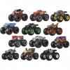 Hot Wheels Monster Trucks Coffret Chaos Ultime 12 Voitures aux Roues Géantes, Véhicules à LÉchelle 1/64, Jouet Pour enfant, 