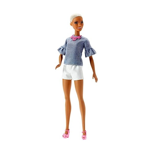 Barbie Fashionistas poupée mannequin 82 aux cheveux courts, top en jean, collier rose et short blanc, jouet pour enfant, FNJ
